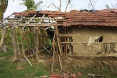 Zerstörung-Hütte-ohne-Dachziegel